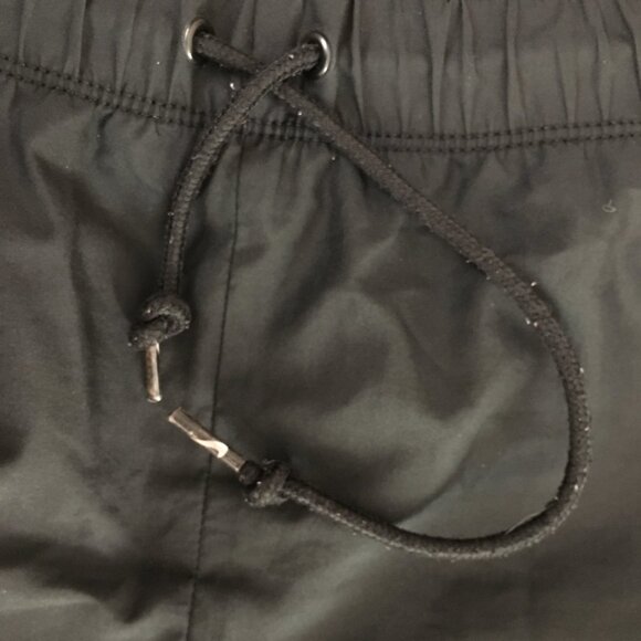 [Nike] Black Mesh Lined Wide Leg Capris | L | Good - Picture 10 of 13